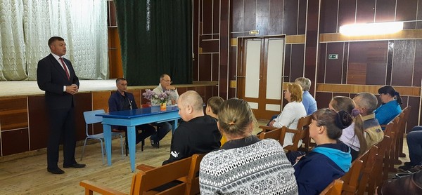 Встреча с жителями села Белоборск. Встреча с жителями села Белоборск.